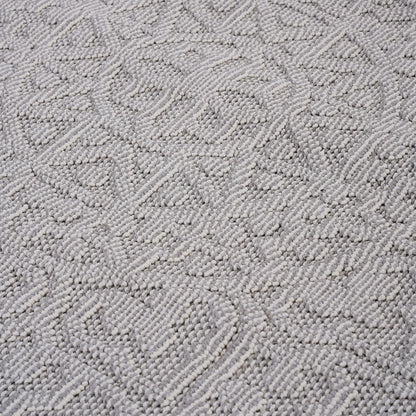 Guros - 8' X 10' Medallion Indoor / Outdoor Area Rug - White / Ivory