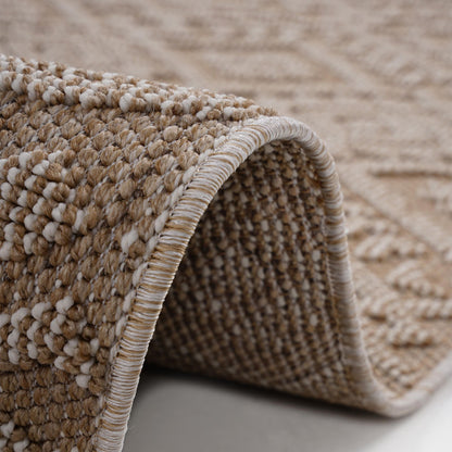 Guros - Trendy Traditional Indoor / Outdoor Rug